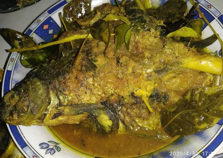 Acar ikan emas