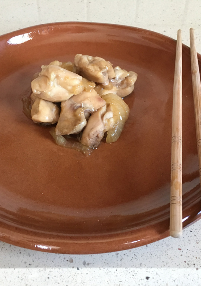 Una foto de Pollo con salsa teriyaki