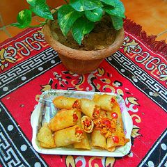 A picture of 🍒jackfruit seeds spring🍒rolls.