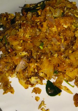 சிக்கன் கொத்து பரோட்டா (chicken koththu parotta recipe in tamil) செய்முறை முக்கிய புகைப்படம்