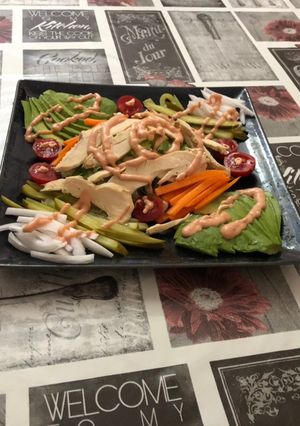 Foto principal de Ensalada de pollo a mi manera