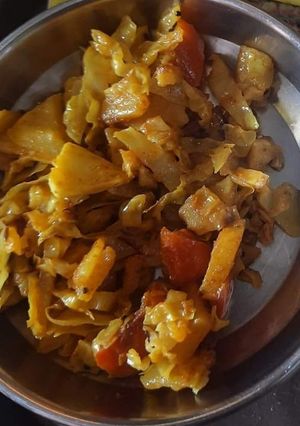 पत्ता गोभी की सब्जी (patta gobi ki sabzi recipe in Hindi) रेसिपी मुख्य फोटो