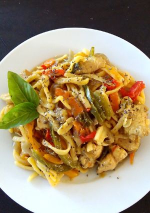 Una foto de Pasta thai (a mi estilo)