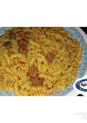 A picture of Macaroni jollof.