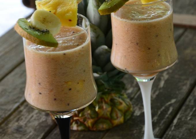 Steps to Make Smoothie ananas, banane, kiwi