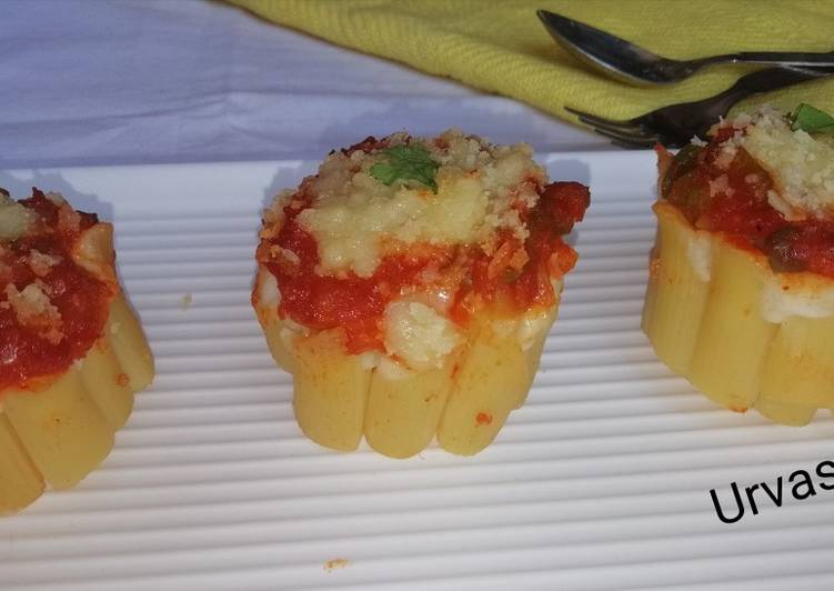 Simple Way to Prepare Homemade Cheesy pasta muffins