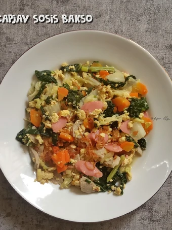 Langkah Mudah untuk Membikin Resep Capjay Sosis bakso dan sayuran yang Uenak Anti Ribet, Lezat Sekali