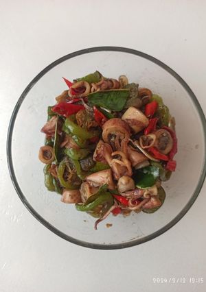 Foto resep Tumis Cumi Asin Daun Jeruk