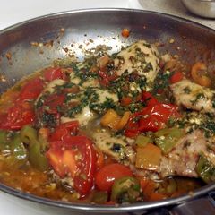 A picture of Chicken Pesto with Peppers.