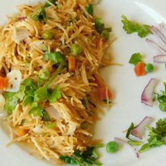A picture of Colorful semiya uppuma.
