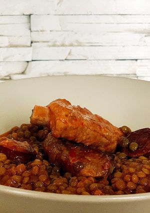 Una foto de Lentejas con chorizo y costillas