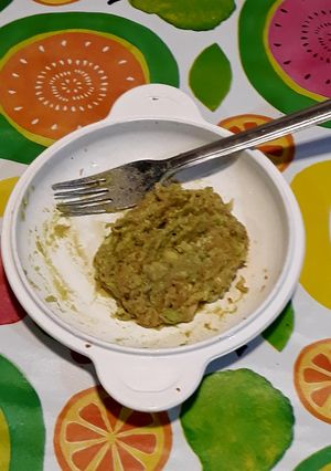 Foto principal de Paté de aguacate con ajos al horno