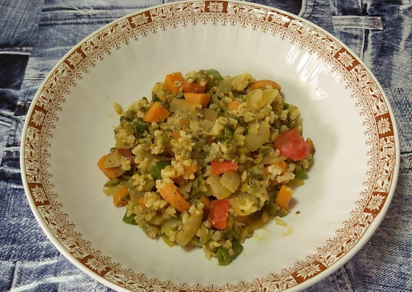 Soja verde, verduras y arroz integral