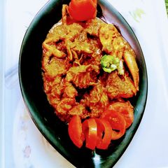 A picture of Kakrar jhal / bengali style crab curry.