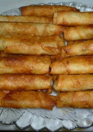 A picture of Vegetable rolls.