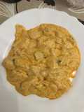 Pollo al curry con nata