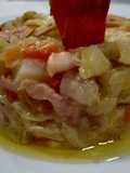 Repollo acompañado y crujiente de Ibérico