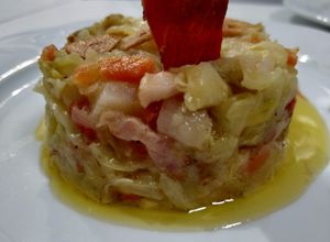 Foto principal de Repollo acompañado y crujiente de Ibérico