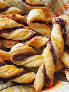Leveles tészta - mogyorókrémes stangli recept fotója