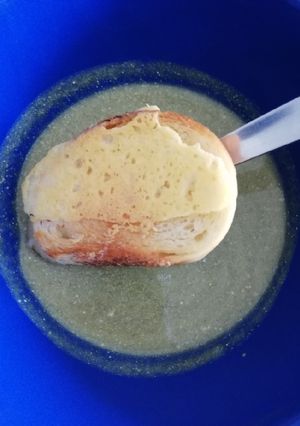Brokkolikrémleves recept fotója
