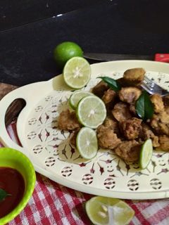 গন্ধরাজ চিকেন পকোড়া(Gandharaj chicken pokora recipe in Bengali) রেসিপির প্রধান ছবি