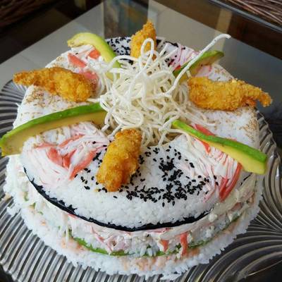 Rosca de Sushi con salsa acevichado Receta de Gaby Durango- Cookpad