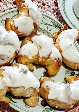 Una foto de Medialunas dulces sencillas y deliciosas