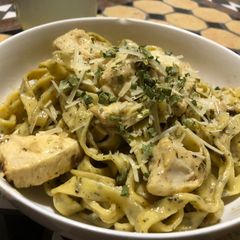 A picture of Fettuccine Alberto (because they are kind of like Alfredo, but different).