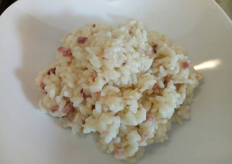 Easiest Way to Prepare Super Quick Homemade Speck and scamorza risotto