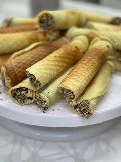 Фото Вафельные трубочки со сгущёнкой.