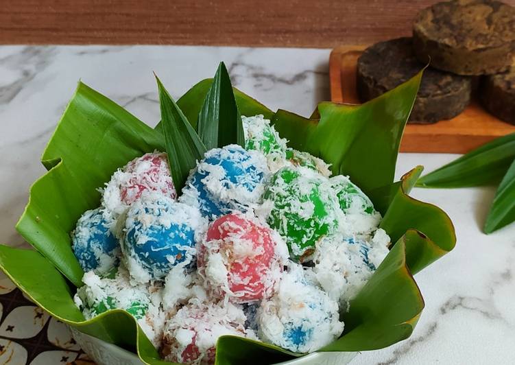 Siap Saji Klepon Ceria isi Coklat Nikmat Lezat