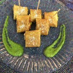 A picture of Oats paneer rollers.