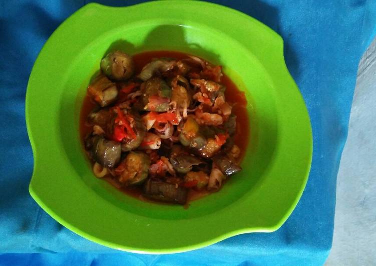 Bumbu Membuat Terong balado cumi pedes nampol Lezat