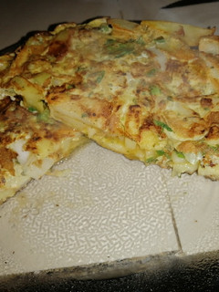 Una foto de Tortilla de papa con Cebolla y Morrón