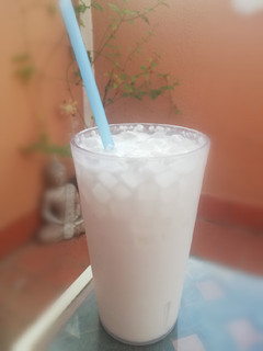 Una foto de Coco Loco casero fácil 🥥🥛🥤