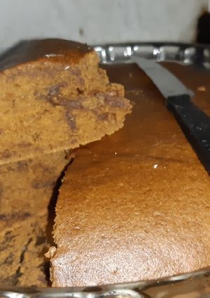 Una foto de Torta de miel negra