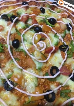 A picture of Chicken tandoori pizza🍕.