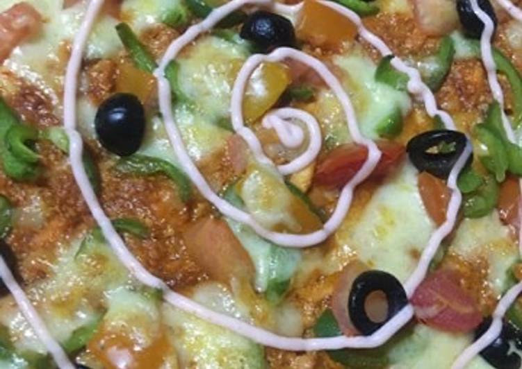 Chicken tandoori pizza�?�