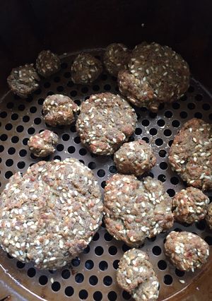 Una foto de Tortas de atún y plátano