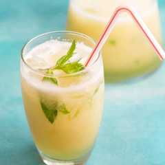 O poză a rețetei Limonada cu pepene galben.