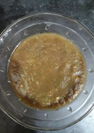 A picture of Green chutney.