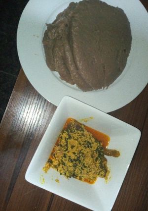 A picture of Amala and ewedu soup.