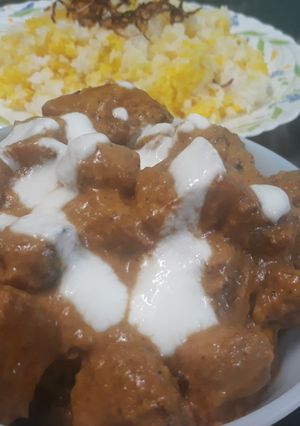 A picture of Paneer and soya korma.