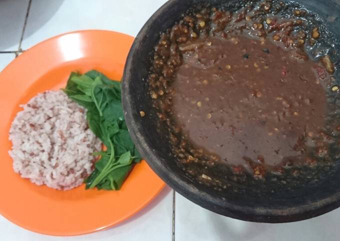 Brambang asem pakek kacang versi keluarga