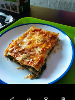 Una foto de Lasaña de atún y espinacas sin bechamel