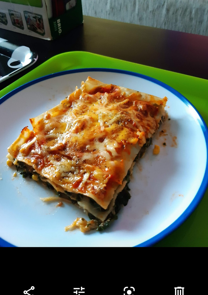Una foto de Lasaña de atún y espinacas sin bechamel