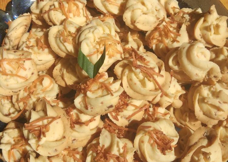 Kue sagu keju lembut takar sendok