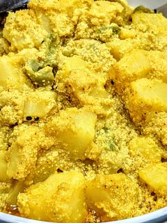 ঝিঙে আলু পোস্ত (Jhinge aloo posto recipe in Bengali) রেসিপির প্রধান ছবি