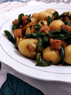 Foto resep Oseng Tempe Telur Puyuh Lombok Ijo