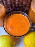 Jugo de zanahoria y limón + infusión de cáscara de limón y jengibre 🍋 recetita de aprovechamiento 🥕🍋